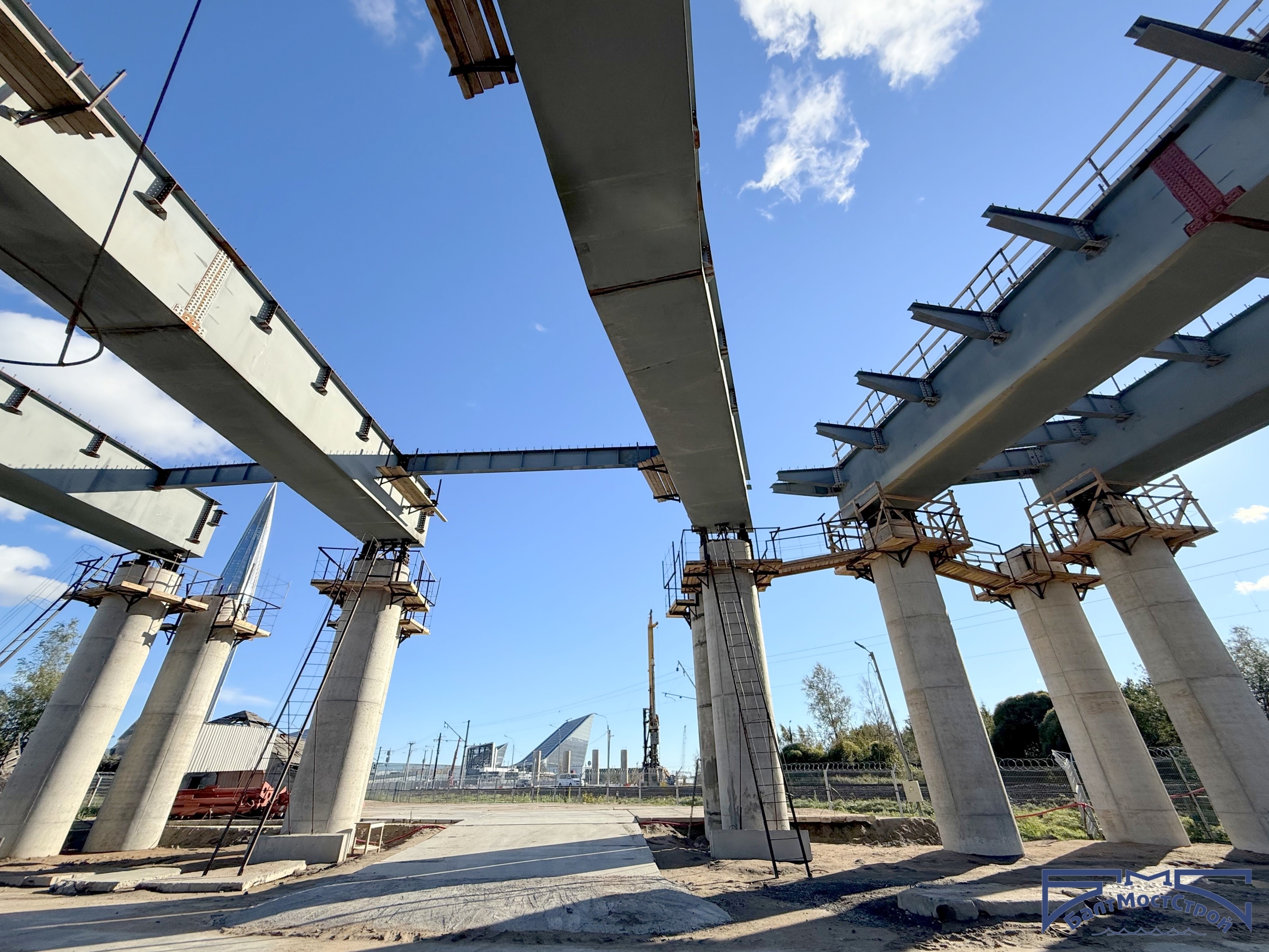 Фото к статье: Путепровод на трассе М-32: стремительный рост транспортного узла