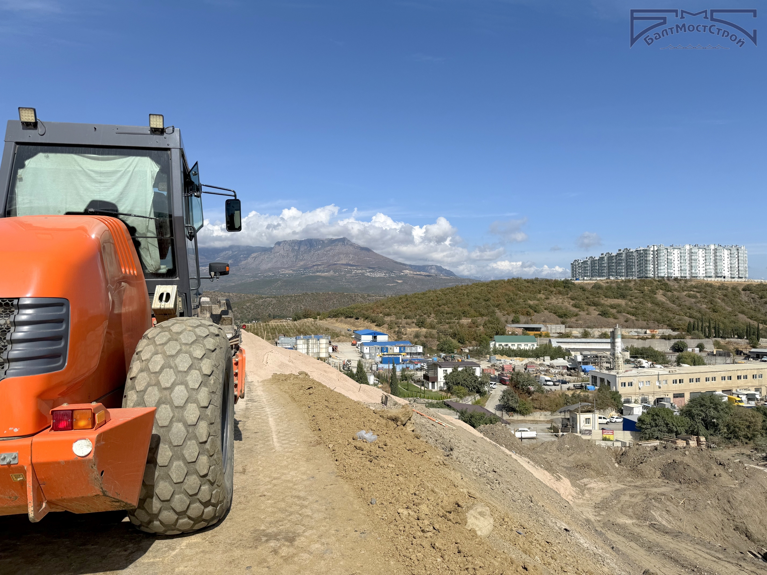 Фото к статье: Октябрьские работы "БалтМостСтрой" в Республике Крым