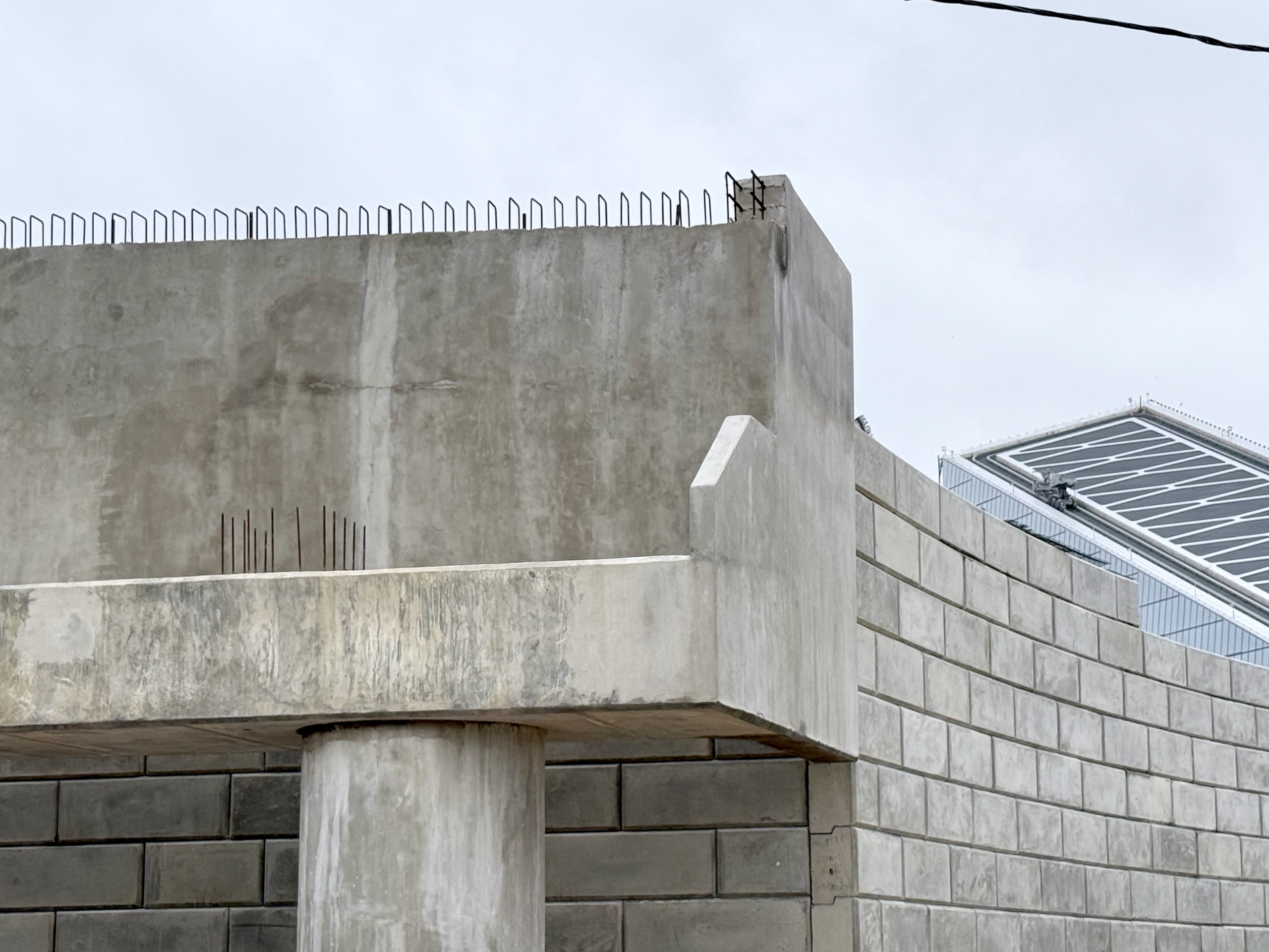 Фото к статье: Армогрунтовая насыпь на трассе М-32: инновационная технология строительства