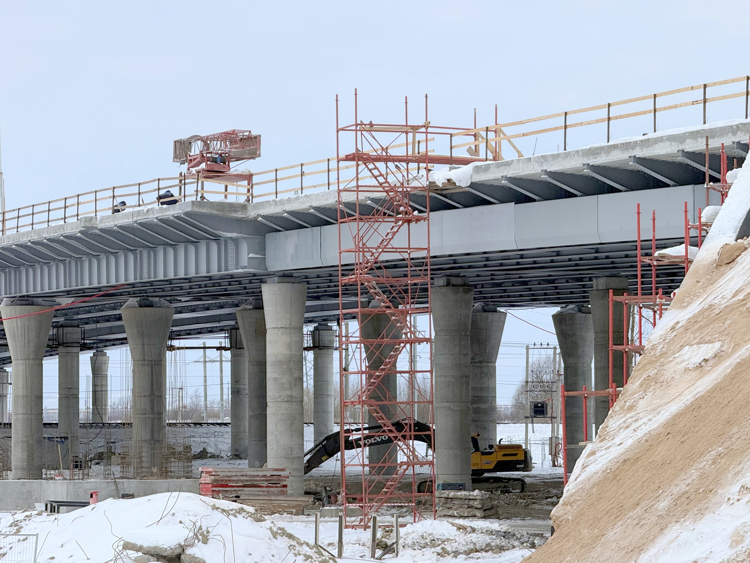 Фото к статье: Работы на Витебском путепроводе: завершающие этапы строительства