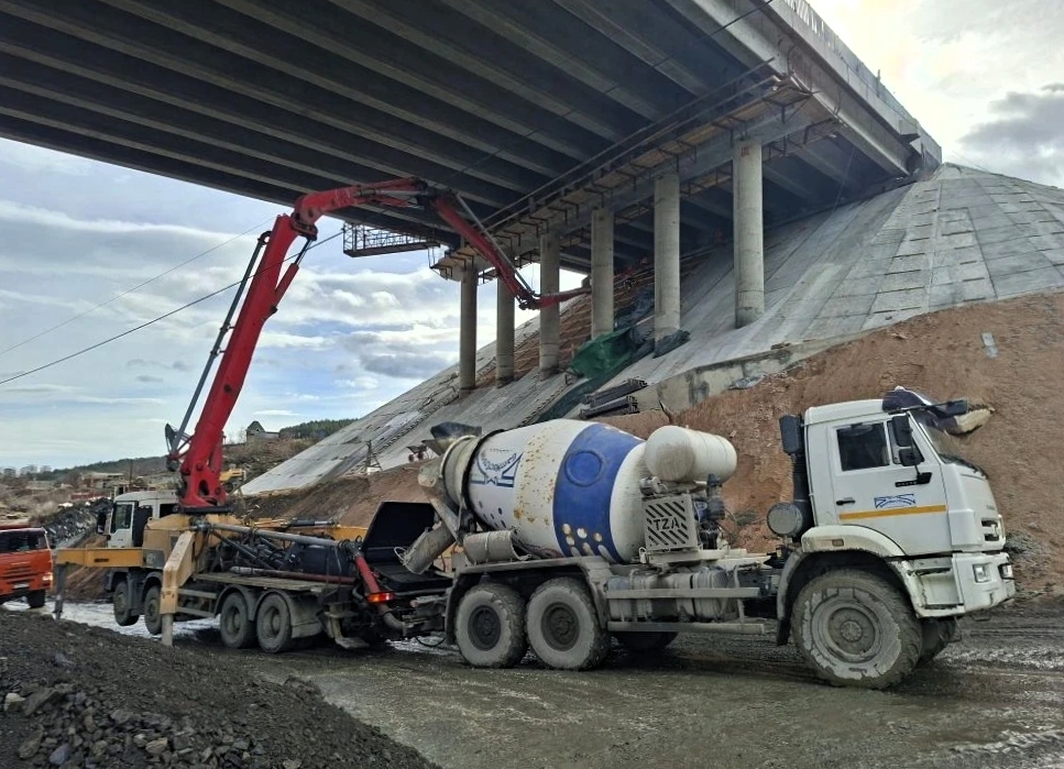 Фото к статье: Строительство путепровода на ПК 216 дороги в обход города Алушта