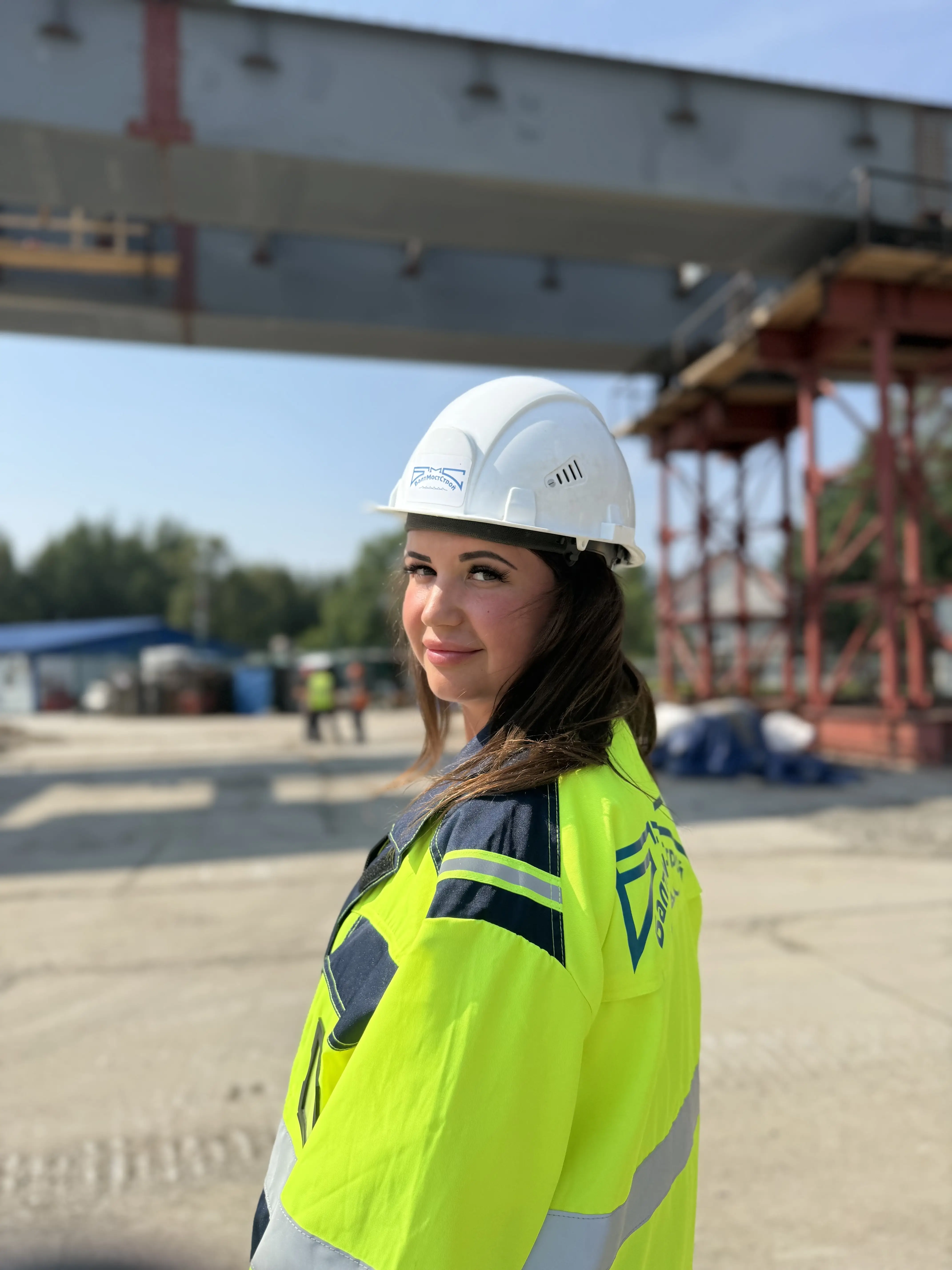 Студенты на практике в БалтМостСтрой